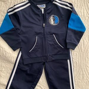 Dallas Mavs kids sweatsuit